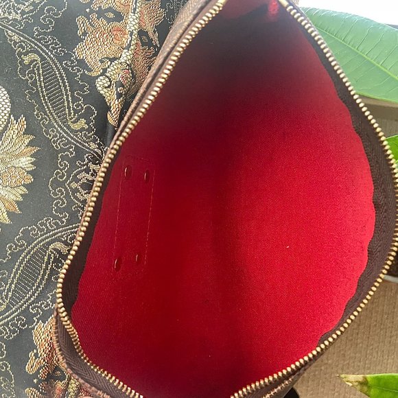 Eva Clutch with Chain and Shoulder Strap - Picture 5 of 8